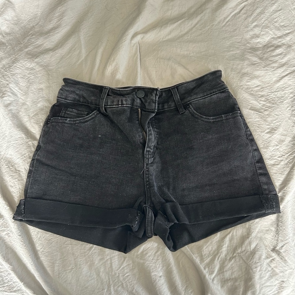 Time and Tru Black Rolled Cuff Denim Shorts
